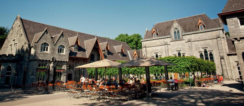 Au Fond Du Jardin Profondeville Exterior foto